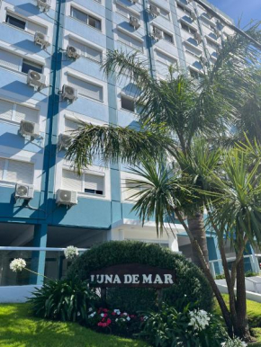 Luna de Mar - cerca del Conrad y parada 7 Playa Brava